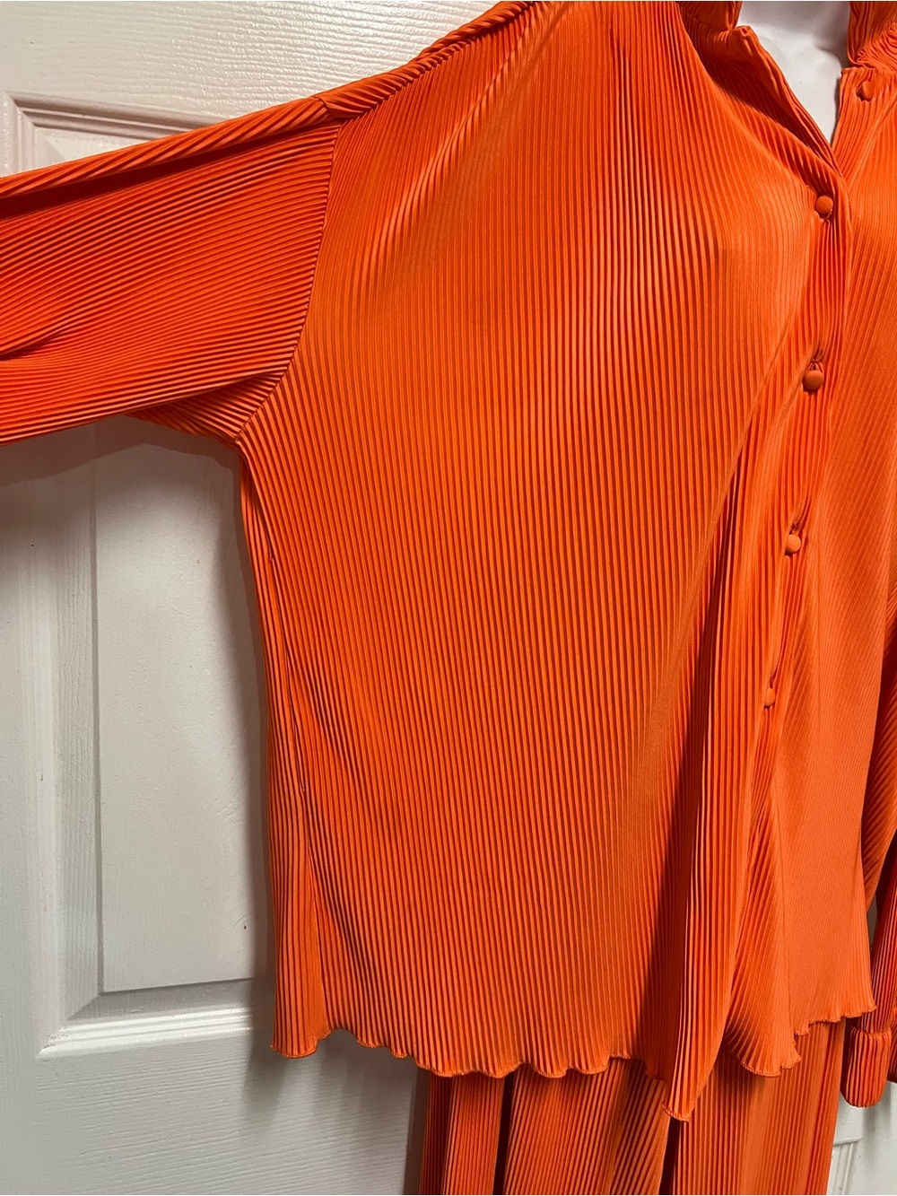 Fashion Nova Orange Two Piece Plisse Pants Set - Picture 11 of 12